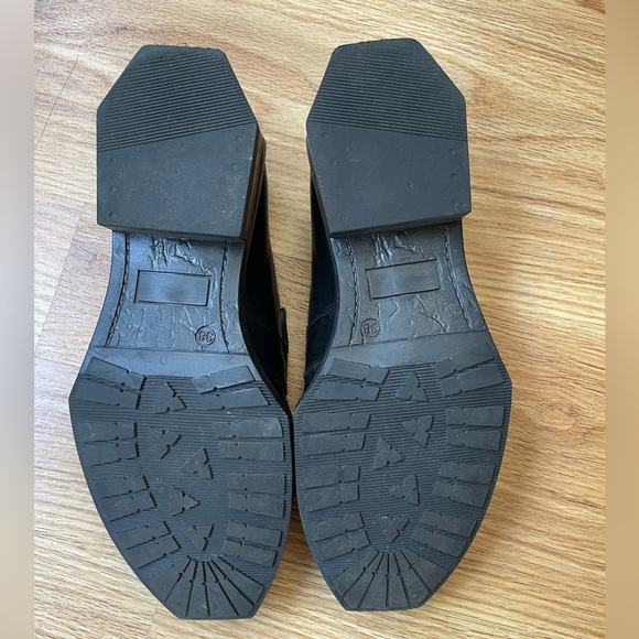 Mimosa Balsam Leather Loafers - Picture 9 of 11